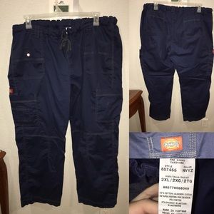 Women’s scrubs pants